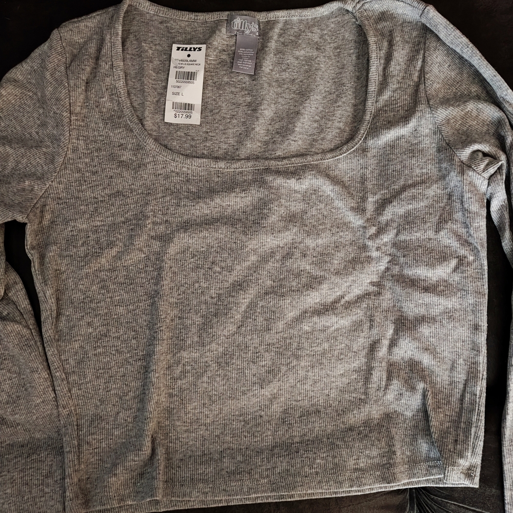 Tilly's Heather Gray Ribbed Long Sleeve Top